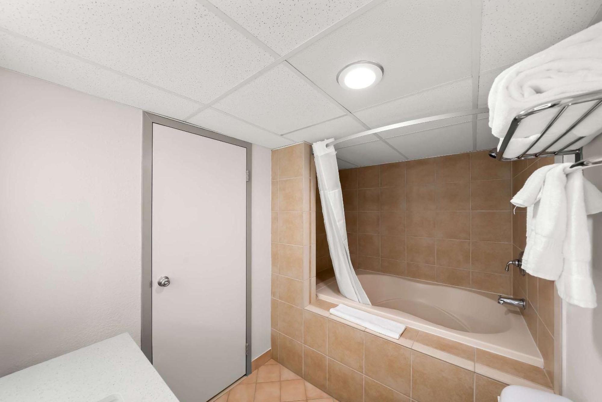 Suburban Studios, Kearney Εξωτερικό φωτογραφία